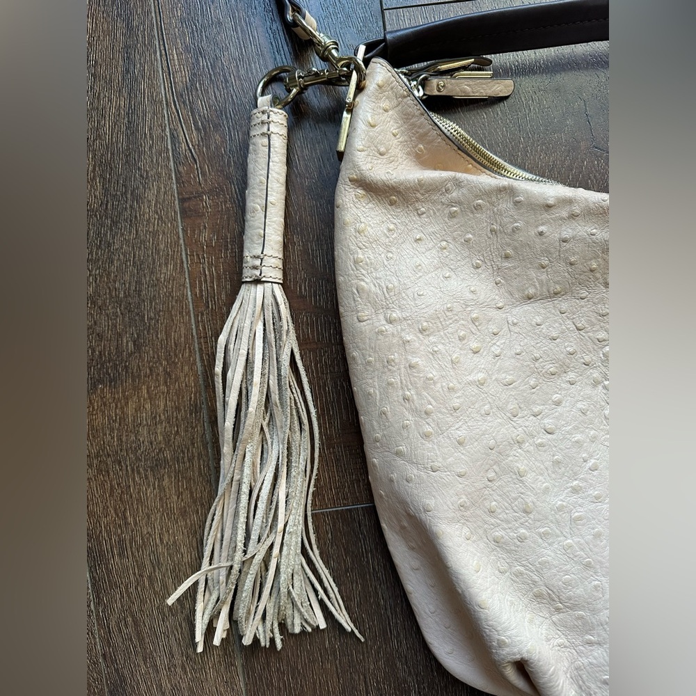G.I.L.I. Pale Peach  Ostrich Embossed Leather Hobo Bag with Tassel - Picture 3 of 12